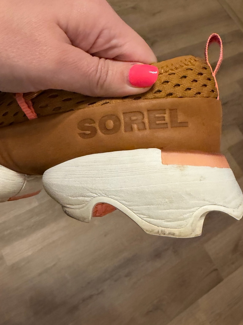 Sorel Kinetic Impact Slip On Sneakers Camel Pink Women’s Size 8.5